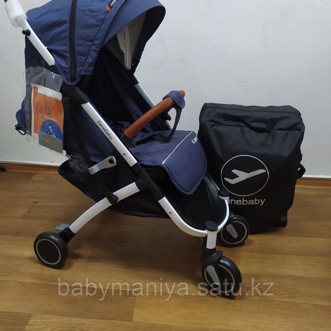 Коляска прогулочная BeneBaby Джинс белая рама