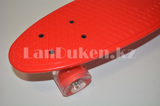 Penni bord podrostkovyj 56*15 Penny Board s gelevymi svetyashchimisya prozrachnymi kolesami krasnyj