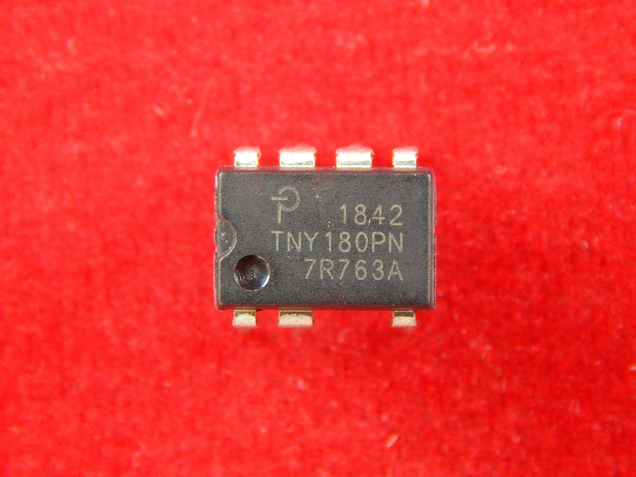 TNY180PN микросхема AC/DC преобразователь DIP-8C - фото 1 - id-p76715352