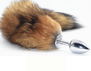 Металлическая анальная пробка с рыжим хвостиком