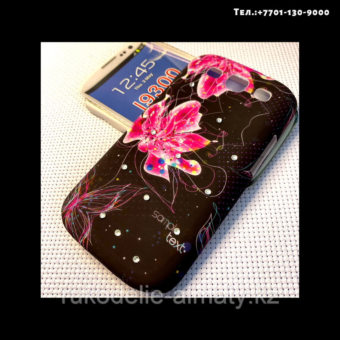 Чехол-крышка на телефон Samsung Galaxy S3/i9300 цветы на черном - фото 2 - id-p76757427