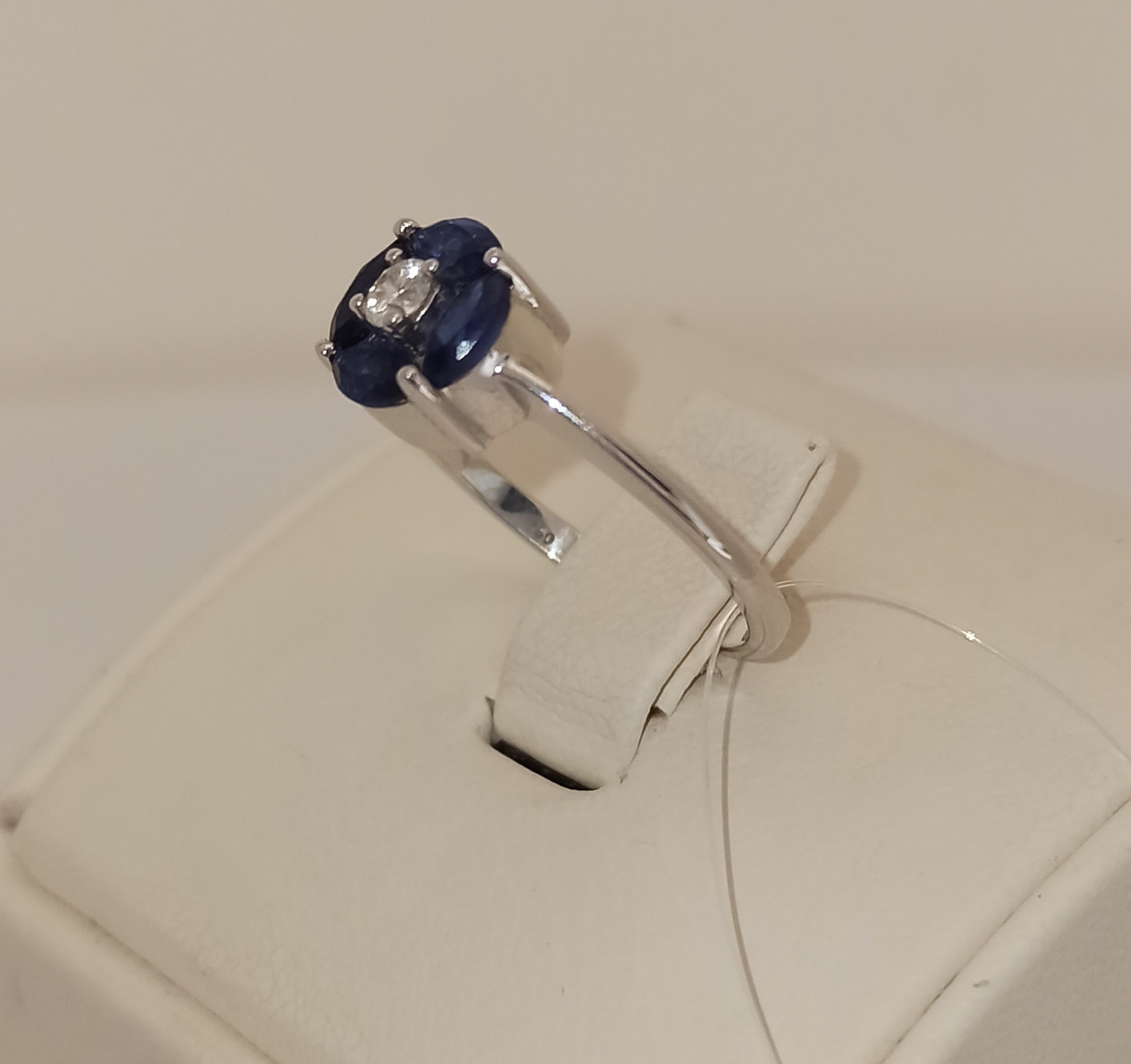 Серьги и кольцо с сапфиром и бриллиантами - фото 4 - id-p76961925