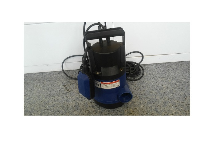 Насос Magnetta Q40027 (G) пластиковый садовый
