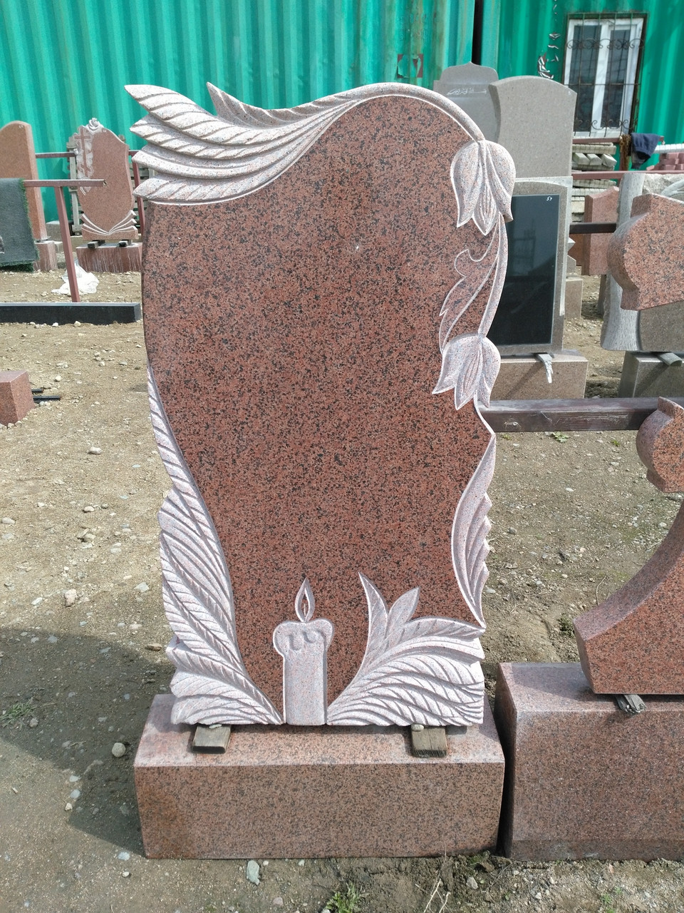 Памятник на могилу кордайский гранит