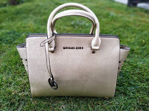 Женская сумка тоут бежевая Michael Kors