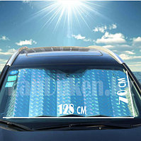 Солнцезащитная шторка для автомобиля плотная на стекло на присосках 128*70 см