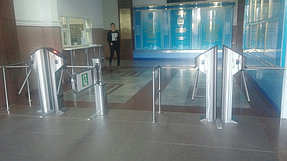 Установка системы контроля доступа и турникетов в АТУ (Алматинский Технологический Университет) 2
