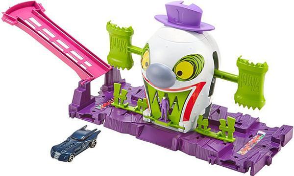 Игровой набор Hot Wheels Готэм Сити (Джокер GBW50)