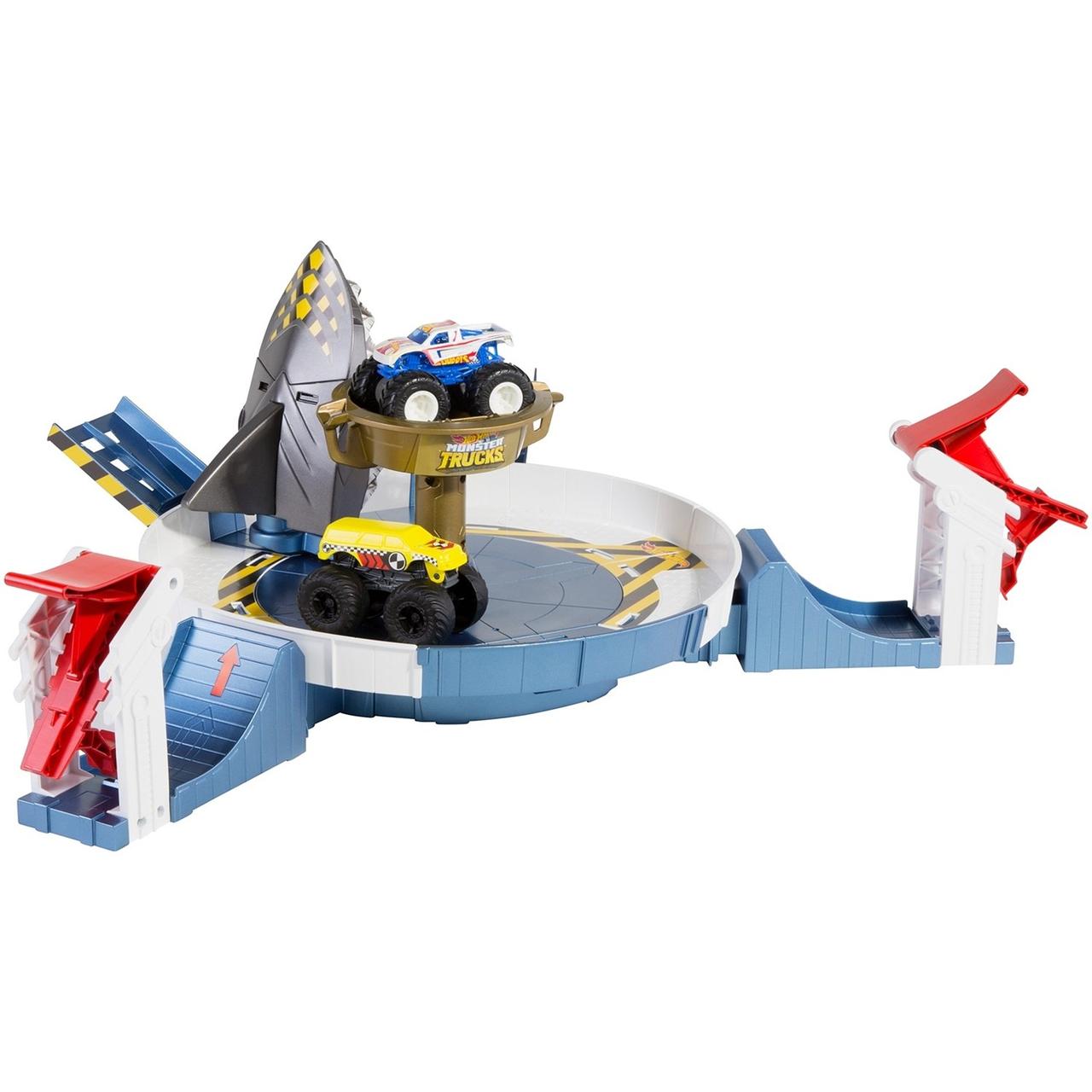 Игровой набор Hot Wheels Монстр трак "Поединок с акулой"
