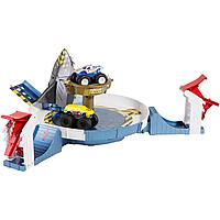 Игровой набор Hot Wheels Монстр трак "Поединок с акулой"