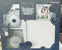 Подарочный набор Fujifilm Instax mini 9 White