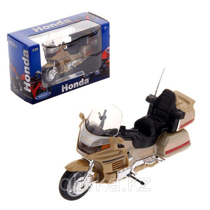 Модель мотоцикла Honda Gold Wing, масштаб 1:18