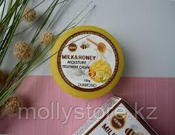 Крем Diamond Milk Honey Moisture Treatment Cream 100 мл