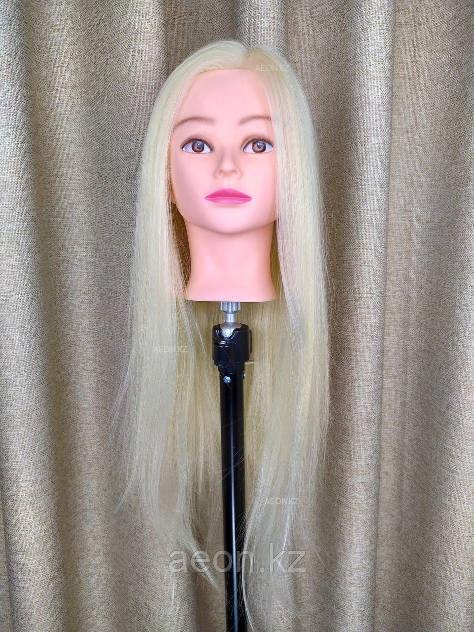 Голова-манекен блонд волос натуральный (60%) - 60 см