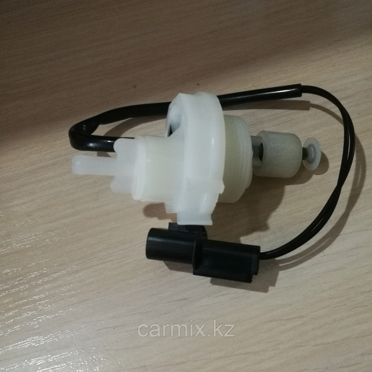 Датчик воды топливного фильтра MITSUBISHI V44W, V46W, K94W, MITSUBISHI DELICA PE8W