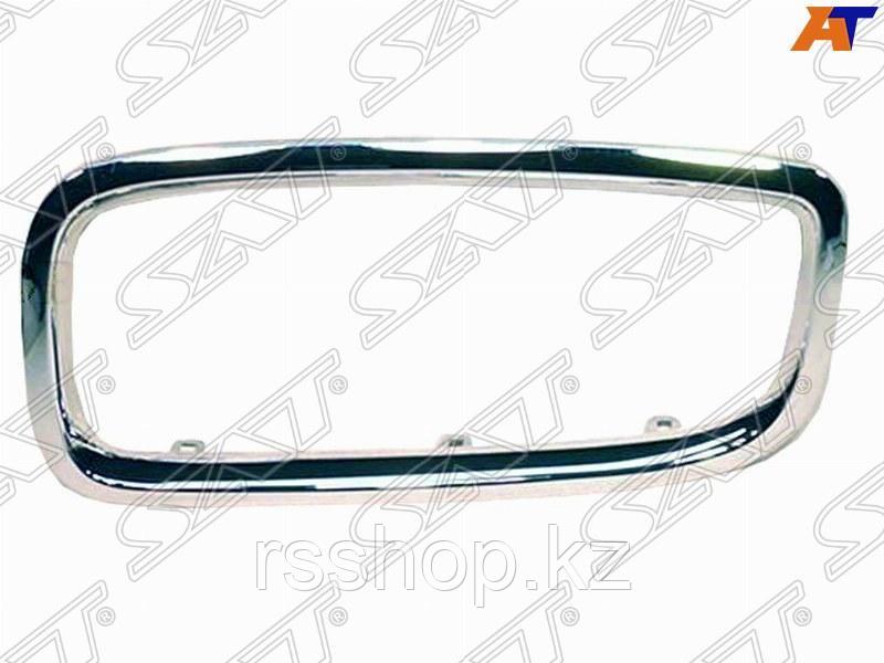 Молдинг решетки BMW E65 01-05 LH