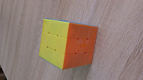 Кубик-головоломка Yuxin 6,7см magic box color