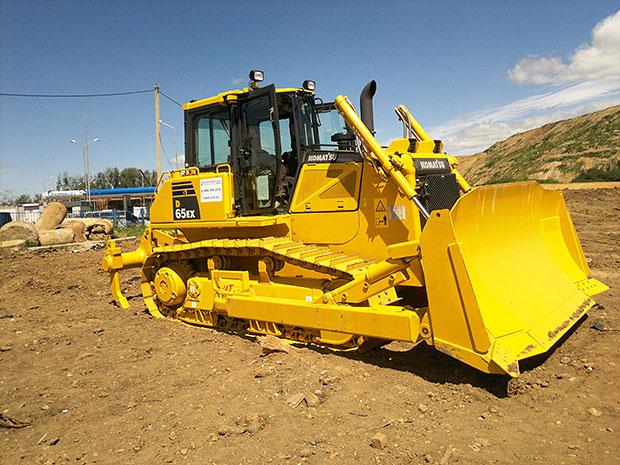 Бульдозер Komatsu D65EX-16