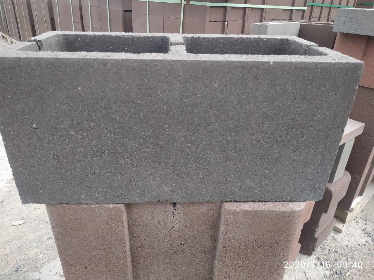 Пустотелые гладкие блоки (390х190х188 толщина стенки 20 мм)