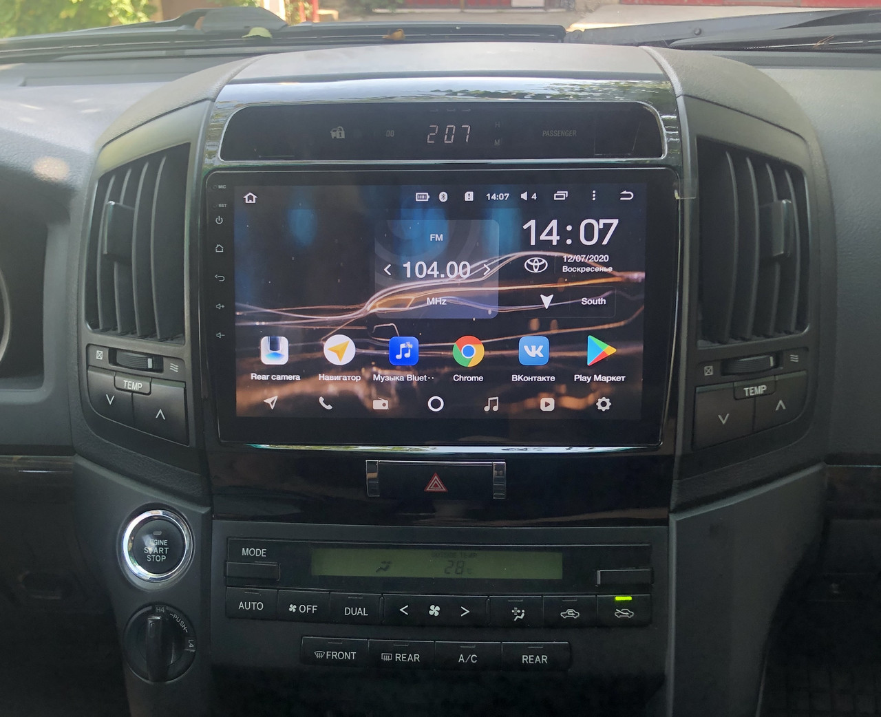 Магнитола Toyota Land Cruiser 200 Android Teyes