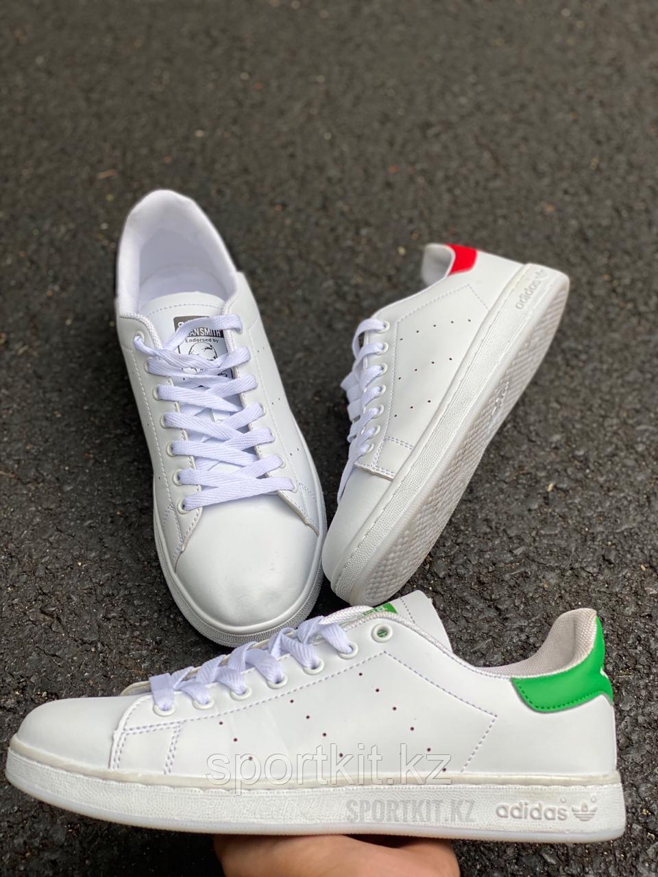 Кеды белые с зелен Adidas Stan Smith