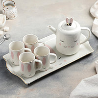 Набор чайный «Зайка», 5 предметов: чайник 900 мл, 4 кружки 220 мл, на керамическом подносе