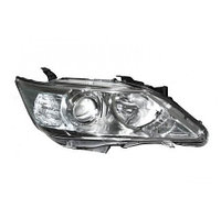 Передняя правая (R) фара на Camry V50 2011-14 под ксенон KOITO