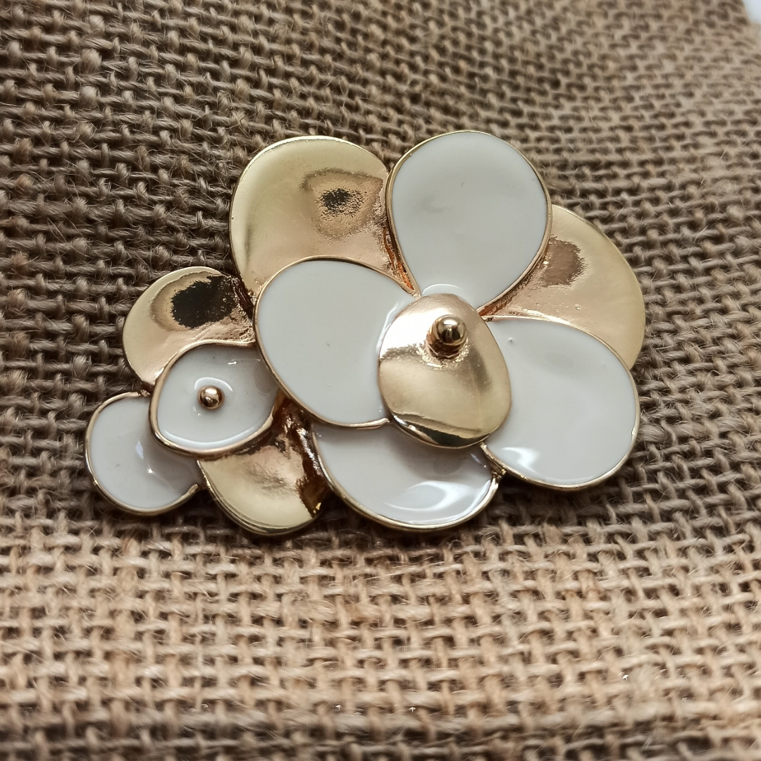 Брошь / CAMELIA / EB 75 ( пр. Абая 141 ), фото 1