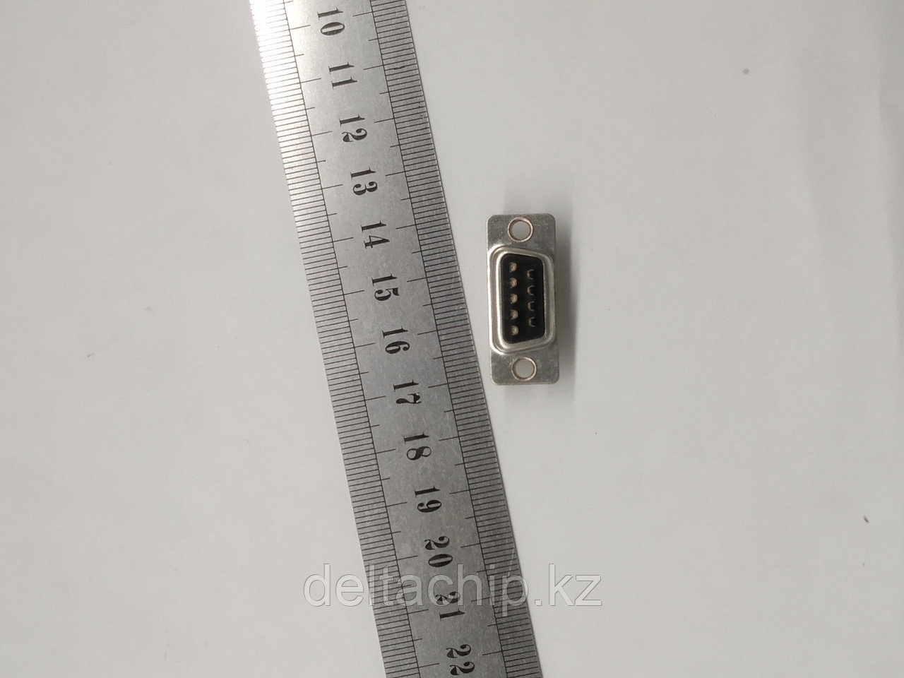 Коммутационный штепсельный разъем DB-9M DS1033-09MBNSISS CONNFLY