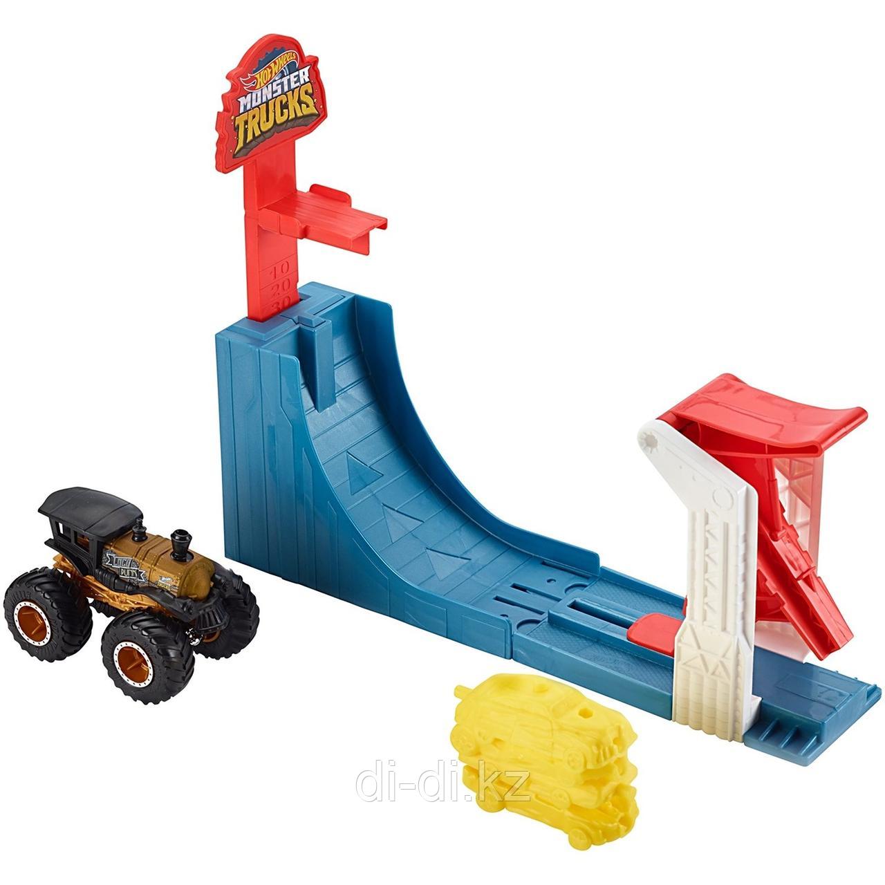 Набор игровой Hot Wheels Monster Trucks Биг Эйр Брейкаут