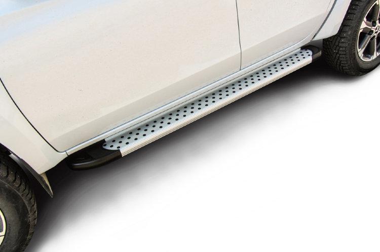 Пороги алюминиевые "Standart Silver" 1800 серебристые Mitsubishi L-200 (2018)