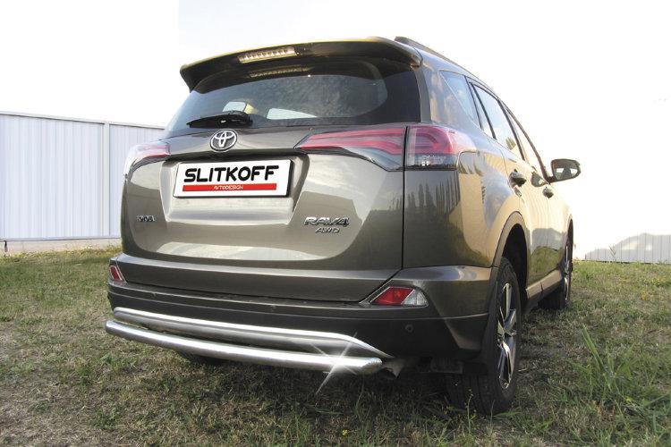 Защита заднего бампера d57 радиусная Toyota RAV4 (2015)