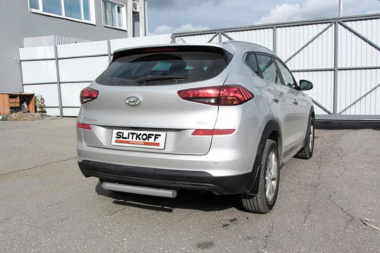Защита заднего бампера d57 короткая серебристая Hyundai Tucson (2018)
