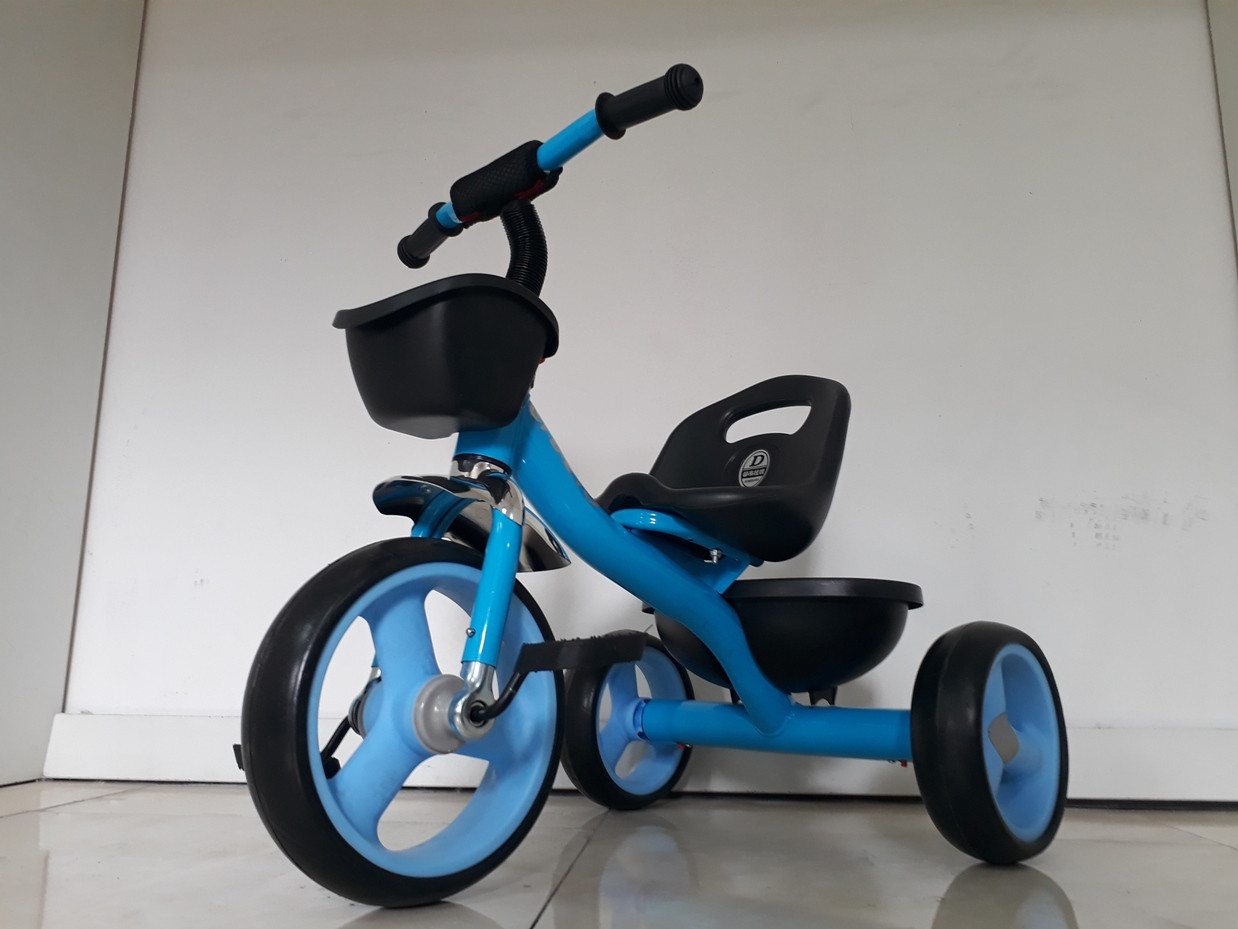 Детский трехколесный велосипед "Chang"
