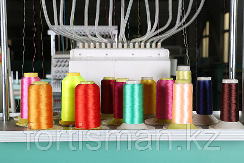 Орыс порносы: Қызды қарызы үшін берді.