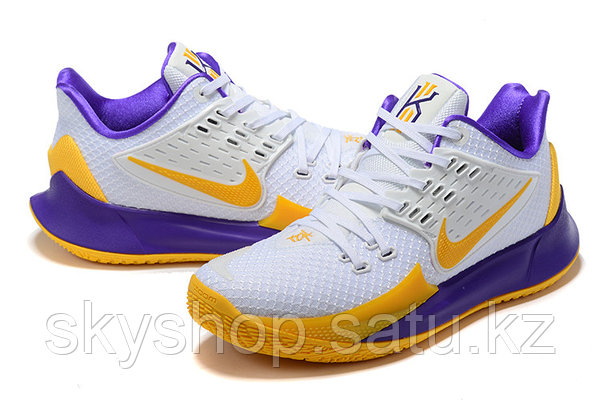 kyrie low 2 lakers