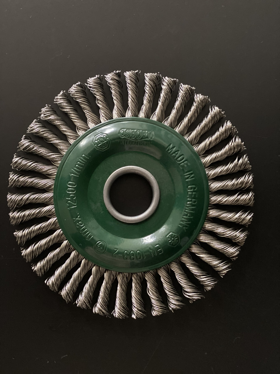 Щётка дисковая D 125 x 6 x 22,2 mm. OSBORN Жгутовая нержавеющая проволока 0,35mm