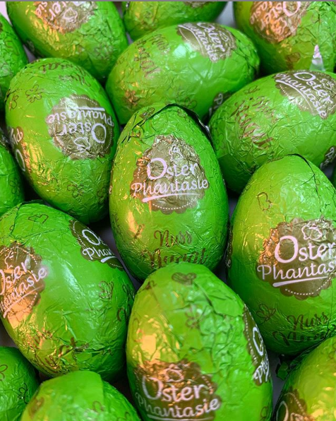 Шоколадные яйца Oster Phantasie Nuss Nugat 1кг (зелёные)