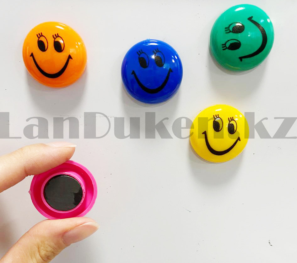 Набор магнитов разноцветные круглые диаметр 3 см Смайлики (Smile) 12 штук Fuaqiang FQ.3012A - фото 7 - id-p79596489