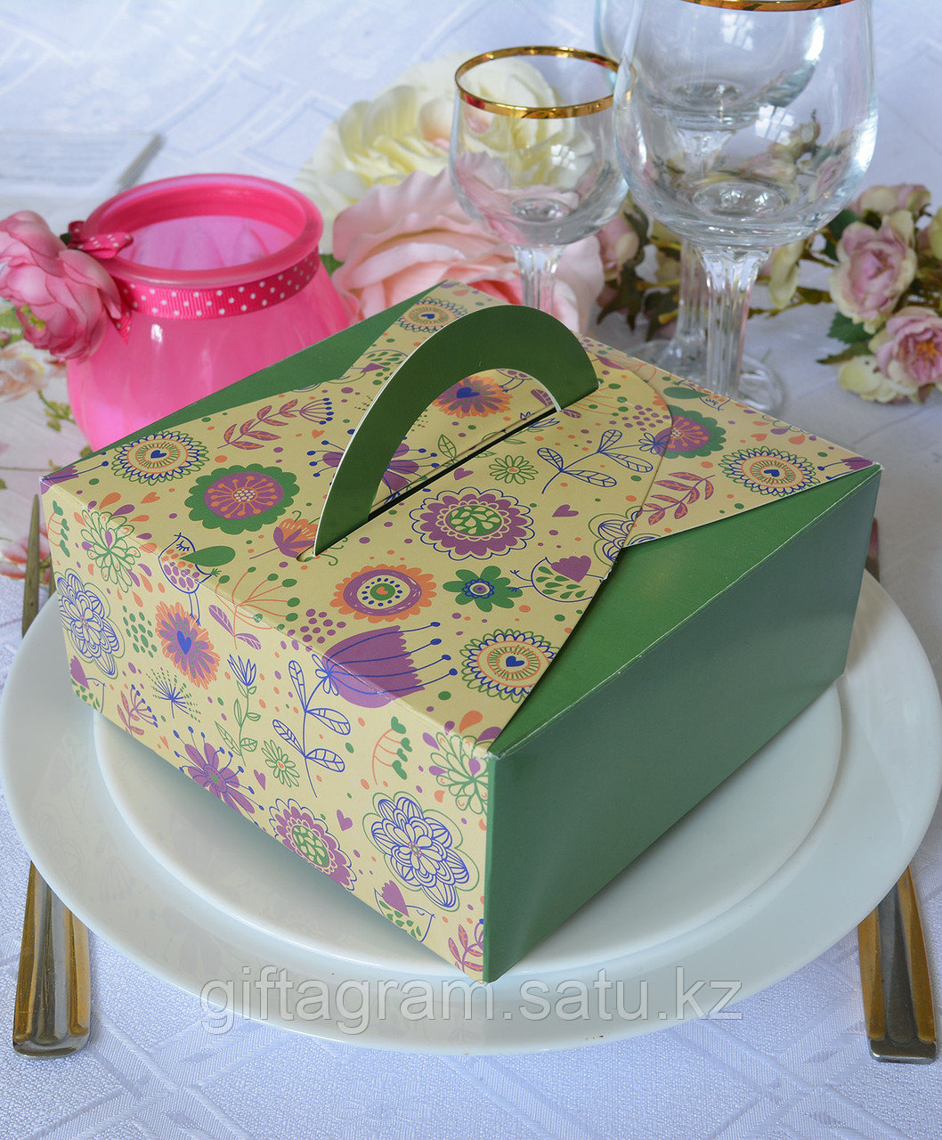 Подарочная коробка "Summer" зелень, 14х14х6.5 см - фото 1 - id-p79707756