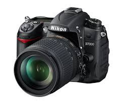 Фотоаппарат Nikon D7000 kit 18-140 mm + Батарейный блок