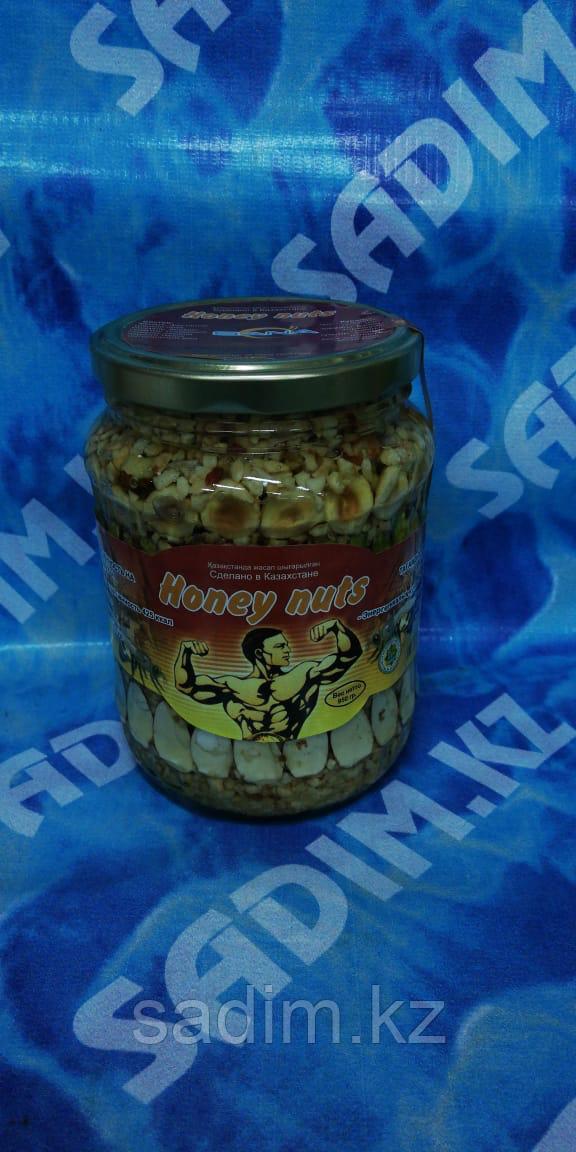 Орехи с медом ( 720 грамм )