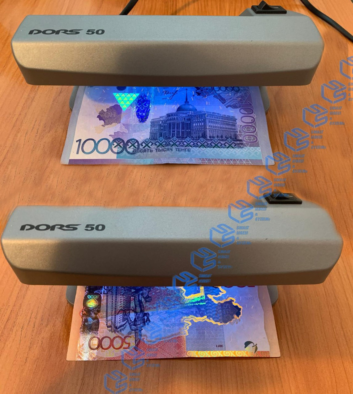 Детектор банкнот ультрафиолетовый DORS 50