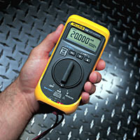 Калибратор Fluke 705