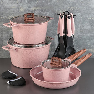 Набор посуды «Пинк», 4 предмета: кастрюли 8/6 л ,сковорода 30×4,5 см, ковш 2 л, набор приборов