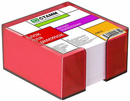Бумага для записей с темно-красной подставкой 9х9х5 блок белый стамм