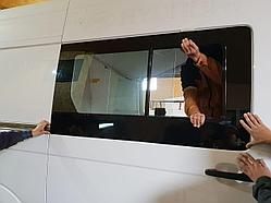 Стекло боковое на Hyundai H350