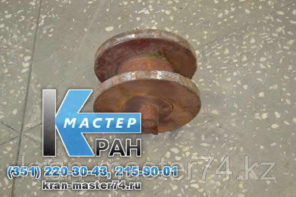 Поддерживающий ролик в сборе 720.114-12.04.0.00 крана РДК-25