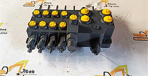 Клапан распределитель выдвижения лап