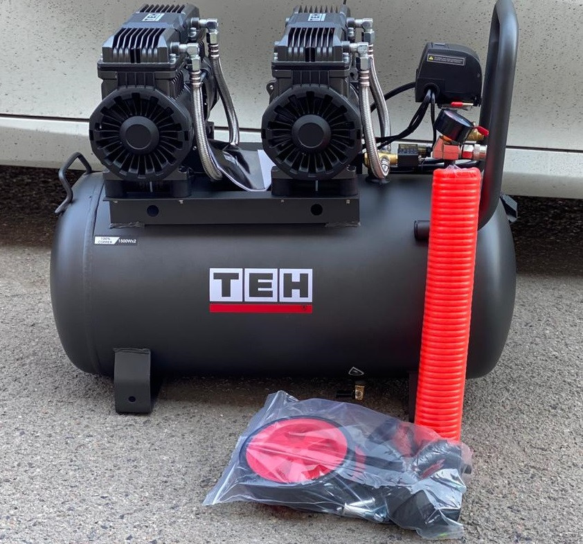Воздушный бесшумный компрессор, безмасляный TAC 50 L ( 420 л/м )
